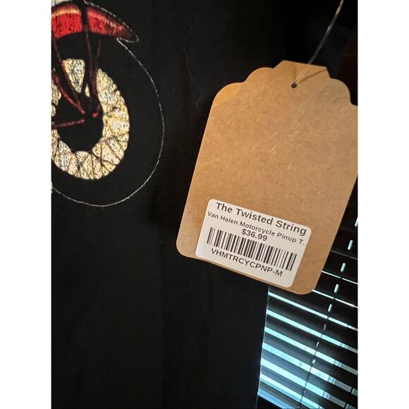 NWT Van Halen Classic pinup girl Vintage - Picture 2 of 3